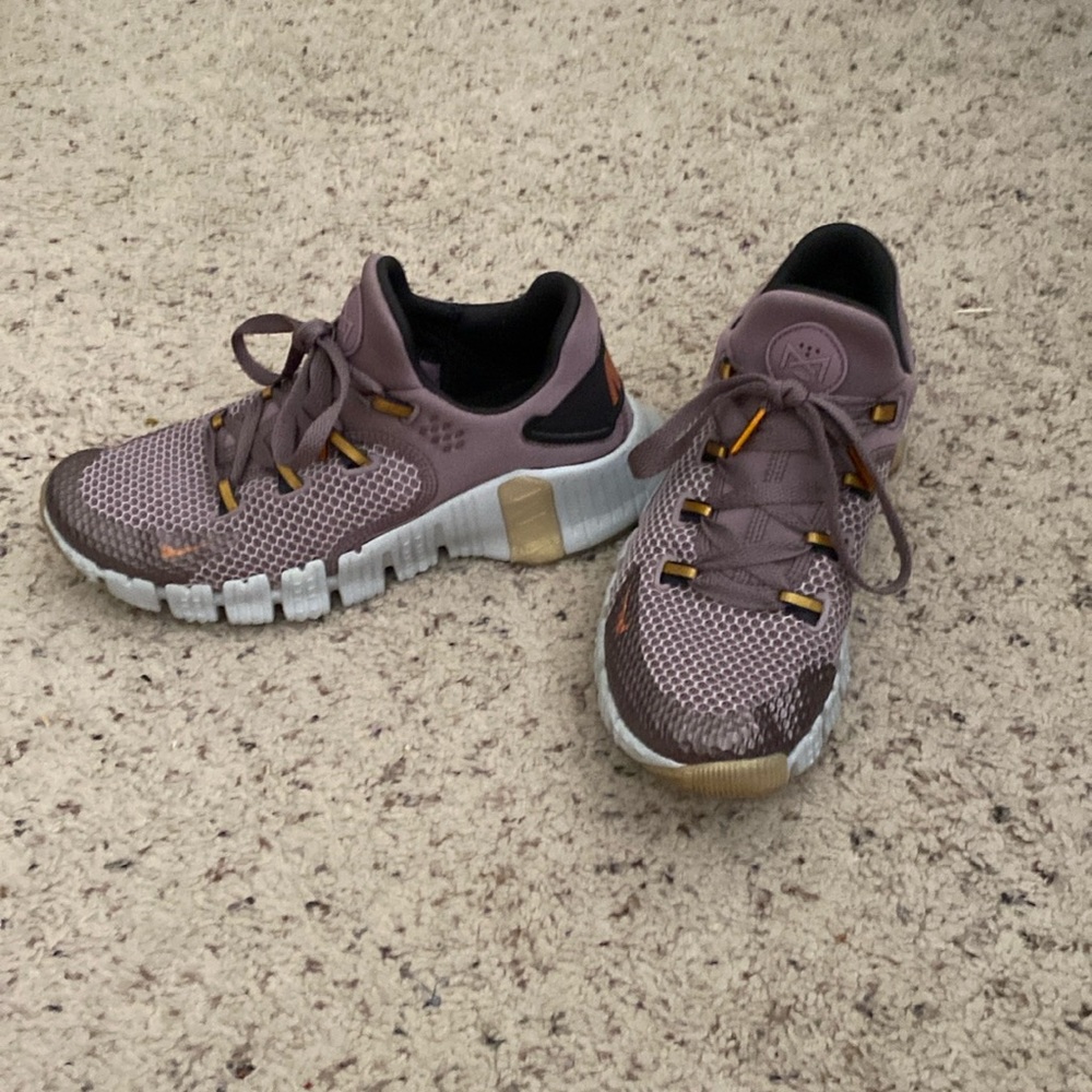 Nike Womens metcon 4